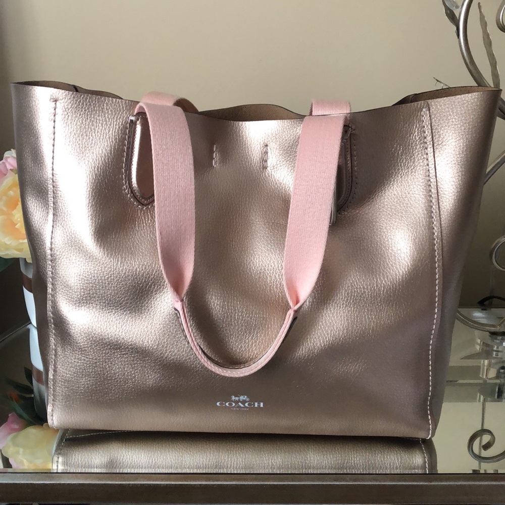 COACH Gold Saddle Large Derby Bag - Picture 3 of 13
